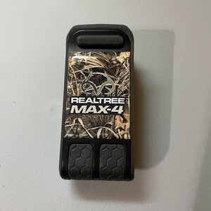 Realtree visor glasses holder